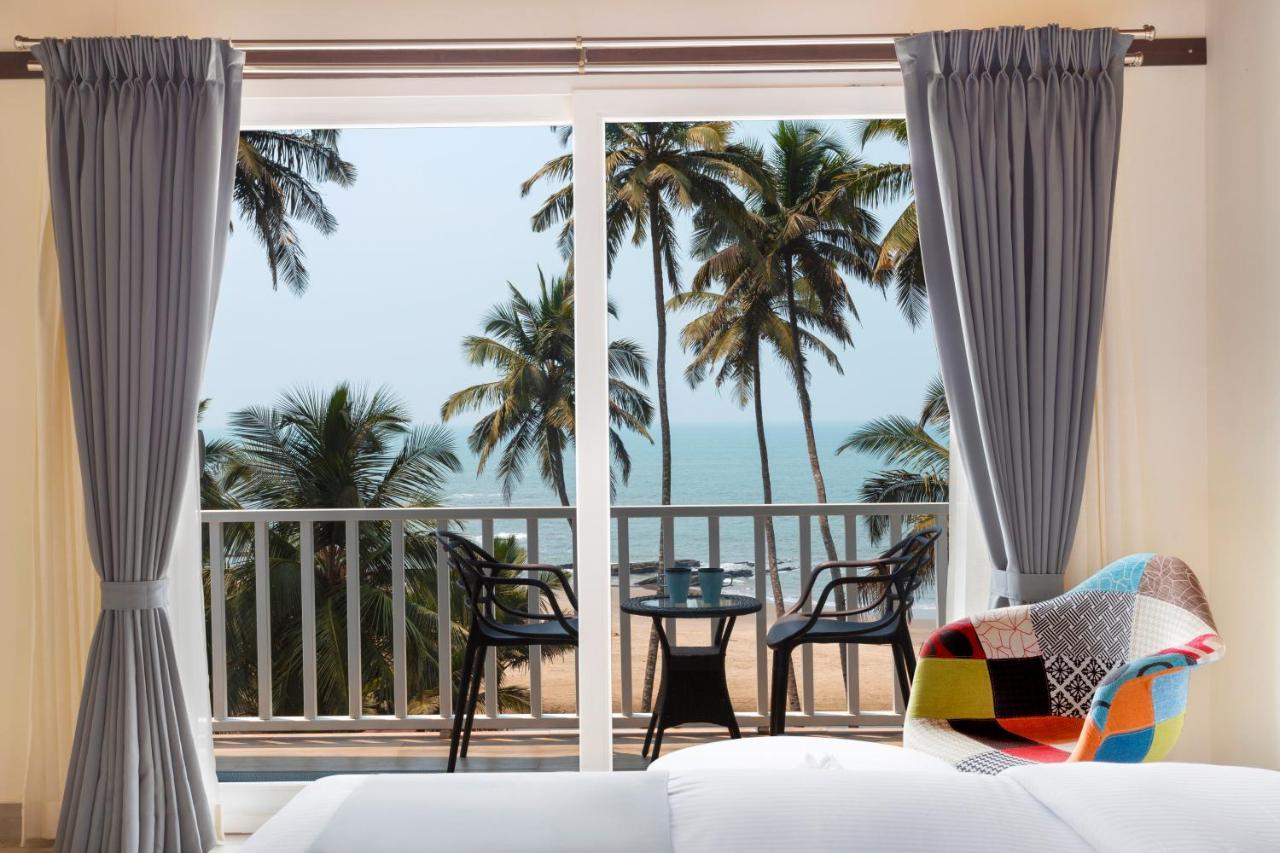 Stone Wood Beach Resort, Vagator Extérieur photo